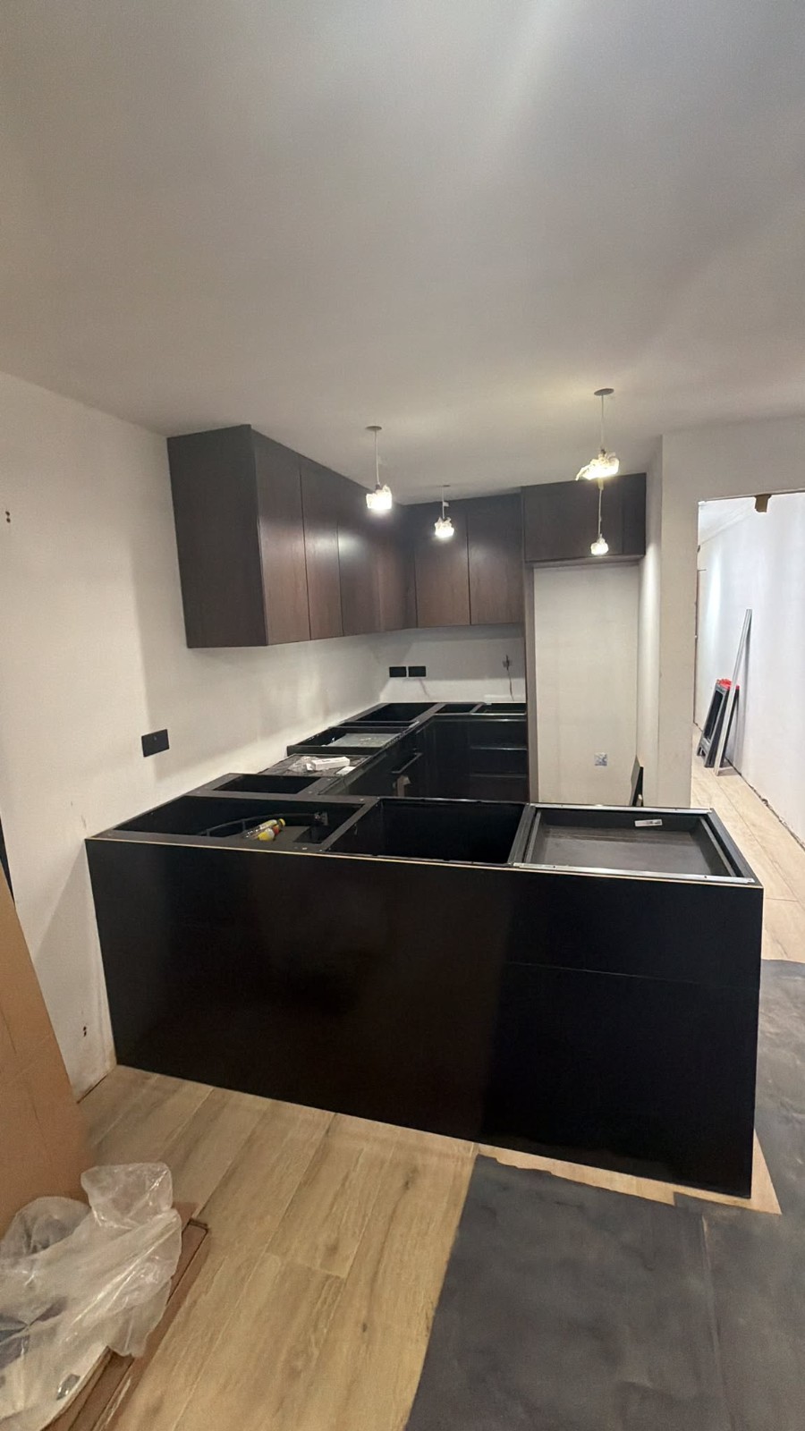 Bespoke Handleless Kitchen in Kensington